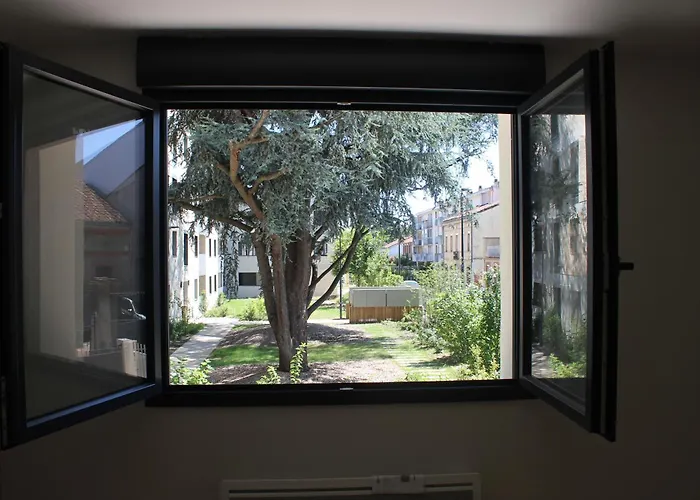 בית נופש Elegante Maison De Renovee *